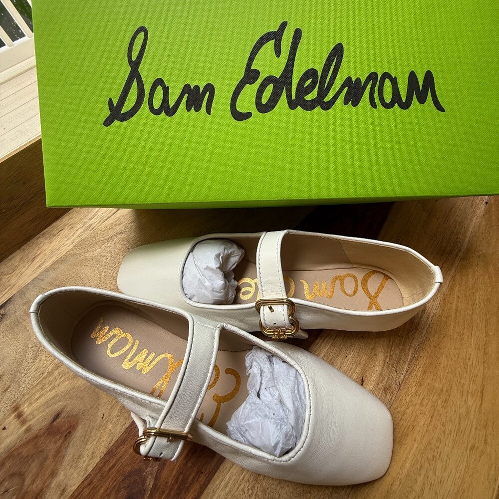 NEW Michaela Mary Jane Flat: Bright White